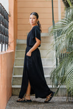 Cargar imagen en el visor de la galería, Vestido Étnica Largo con mangas y aberturas frontales - Negro