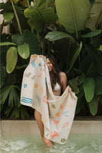 Cargar imagen en el visor de la galería, Toalla playera de microfibra Beach Club