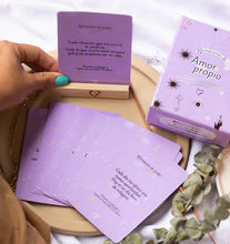 Cargar imagen en el visor de la galería, 💖 Oráculo de Amor Propio: Conéctate con tu esencia cada día 💖