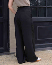 Cargar imagen en el visor de la galería, Pantalón Kary Plane Negro