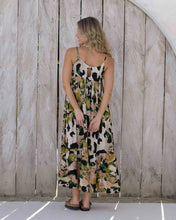 Cargar imagen en el visor de la galería, Vestido Cereza Sakura