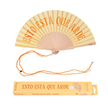 Cargar imagen en el visor de la galería, Abanico “Esto está que arde” amarillo