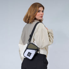 Cargar imagen en el visor de la galería, Bandolera Clásica Habana