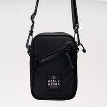 Cargar imagen en el visor de la galería, Bandolera Clásica Nuquí Negra