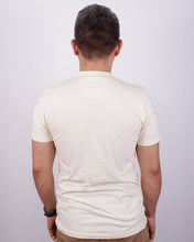 Cargar imagen en el visor de la galería, Camiseta Amarillo Claro / Regular Fit