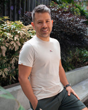 Cargar imagen en el visor de la galería, Camiseta Unisex Arena Estampada Colombia