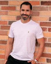 Cargar imagen en el visor de la galería, Camiseta Blanca / Regular Fit