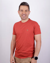 Cargar imagen en el visor de la galería, Camiseta Terracota / Regular Fit