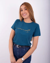 Cargar imagen en el visor de la galería, Camiseta petroleo estampada