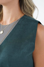 Cargar imagen en el visor de la galería, Chaleco India Pino