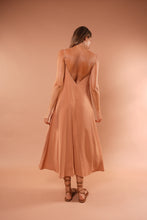 Cargar imagen en el visor de la galería, Vestido Olivia Almendra