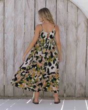 Cargar imagen en el visor de la galería, Vestido Cereza Sakura