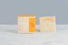 Cargar imagen en el visor de la galería, Jabón Facial MANZANILLA Y MIEL