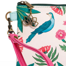 Cargar imagen en el visor de la galería, COSMETIQUERA O MONEDERO PARA MUJER RUANDA INDIAN GARDEN ESTAMPADA CON PULSERA