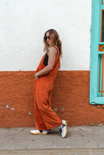 Cargar imagen en el visor de la galería, Overall Étnica corduroy sin mangas con bolsillos - Zapote