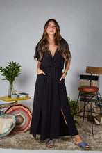 Cargar imagen en el visor de la galería, Vestido Étnica Largo con mangas y aberturas frontales - Negro