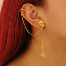 Cargar imagen en el visor de la galería, Ear cuff dorado y arete Vuelo de Vida