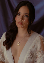 Cargar imagen en el visor de la galería, Collar Lunas