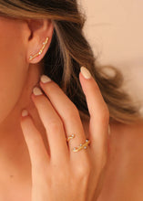 Cargar imagen en el visor de la galería, Aretes Raíz de mi Historia Plata