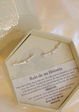 Cargar imagen en el visor de la galería, Aretes Raíz de mi Historia Plata