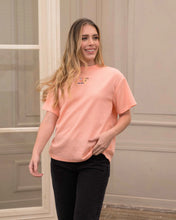 Cargar imagen en el visor de la galería, Camiseta Cali Wafer Coral