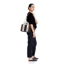 Cargar imagen en el visor de la galería, CARTERA PARA MUJER ESPAÑA NEGRA