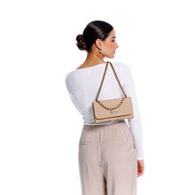 Cargar imagen en el visor de la galería, MANOS LIBRES PARA MUJER ROMANTIC BEIGE