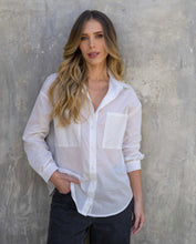 Cargar imagen en el visor de la galería, Camisa Lucero Soft Marfil