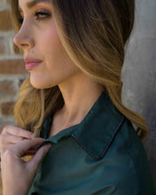 Cargar imagen en el visor de la galería, Camisa Lucero Soft Jade