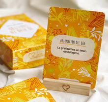 Cargar imagen en el visor de la galería, Oráculo de Gratitud