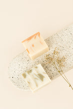 Cargar imagen en el visor de la galería, Jabón Facial ROMERO Y ARCILLA