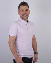 Cargar imagen en el visor de la galería, Polo Lila Hombre