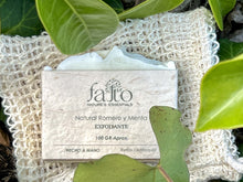 Cargar imagen en el visor de la galería, Jabón Exfoliante Natural Romero y Miel