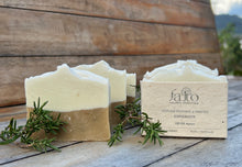 Cargar imagen en el visor de la galería, Jabón Exfoliante Natural Romero y Miel