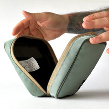 Cargar imagen en el visor de la galería, Mini Organizador Santa Elena