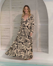 Cargar imagen en el visor de la galería, Vestido Nevada Lia Negro