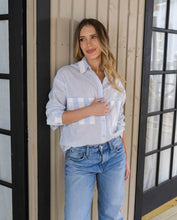 Cargar imagen en el visor de la galería, Camisa Lucero Perla