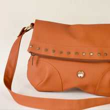 Cargar imagen en el visor de la galería, Bandolera Doblez Durazno