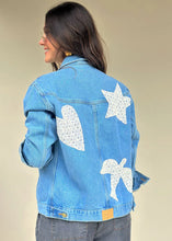 Cargar imagen en el visor de la galería, Chaqueta Con Apliques Denim Azul - Candelaria