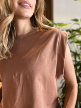 Cargar imagen en el visor de la galería, CAMISETA MOCHA