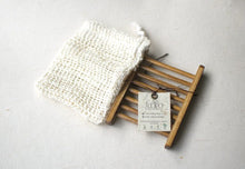 Cargar imagen en el visor de la galería, Jabonera Base de bambú y bolsa de sisal fibra natural