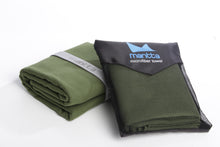 Cargar imagen en el visor de la galería, Toalla De Microfibra Unicolor Viajera130 x 80cm