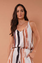 Cargar imagen en el visor de la galería, Blusa Elsa Tierra
