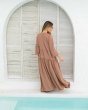 Cargar imagen en el visor de la galería, Vestido Eloisa Plane Toffee
