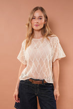 Cargar imagen en el visor de la galería, Camiseta Disco Mila Crema
