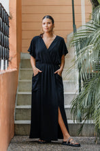 Cargar imagen en el visor de la galería, Vestido Étnica Largo con mangas y aberturas frontales - Negro
