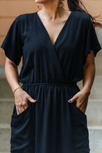 Cargar imagen en el visor de la galería, Vestido Étnica Largo con mangas y aberturas frontales - Negro
