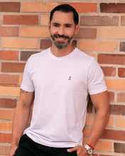 Cargar imagen en el visor de la galería, Camiseta Hombre Blanca
