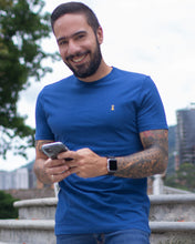 Cargar imagen en el visor de la galería, Camiseta Hombre Azul
