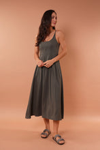 Cargar imagen en el visor de la galería, Vestido Salomé Verde
